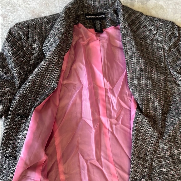 Vintage Norton McNaughton Gray Pink Blazer Matching 2 Piece Suit with Skirt - Picture 9 of 12